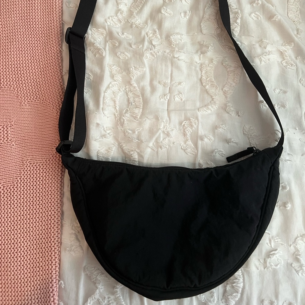 Uniqlo Black Crossbody Bag
